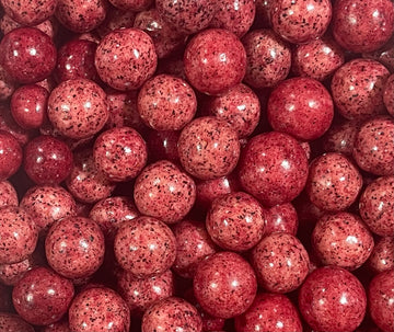 Schokoladenjoghurt mit schwarzen Johannisbeeren